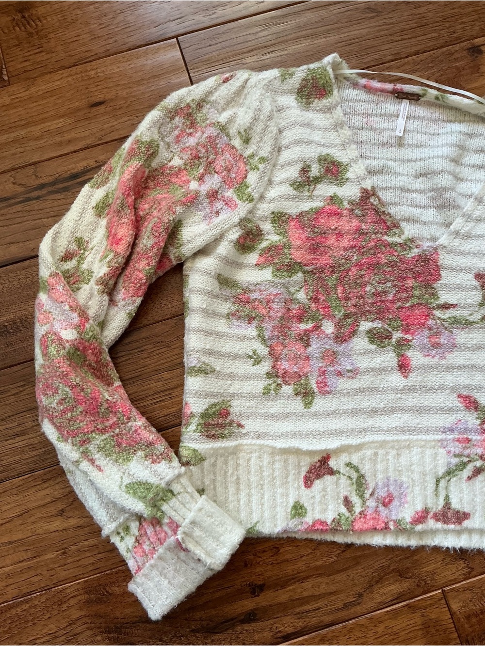 FREE PEOPLE BED OF ROSES SWEATER, Small - Picture 4 of 10